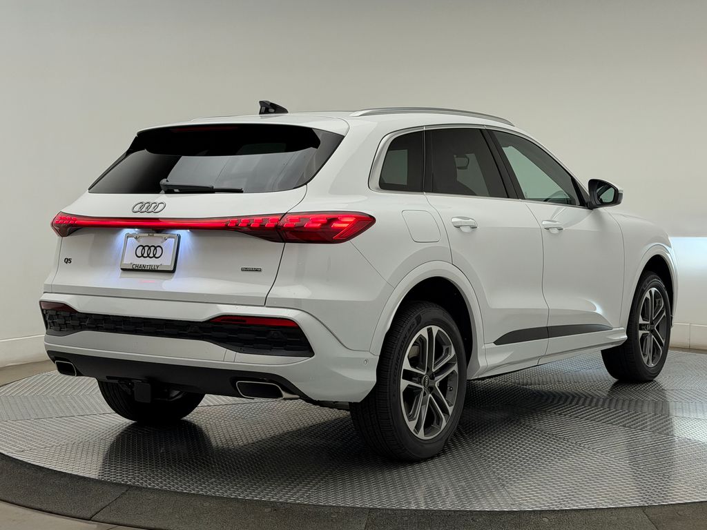 Thumbnail: 2026 Audi Q5 - 10
