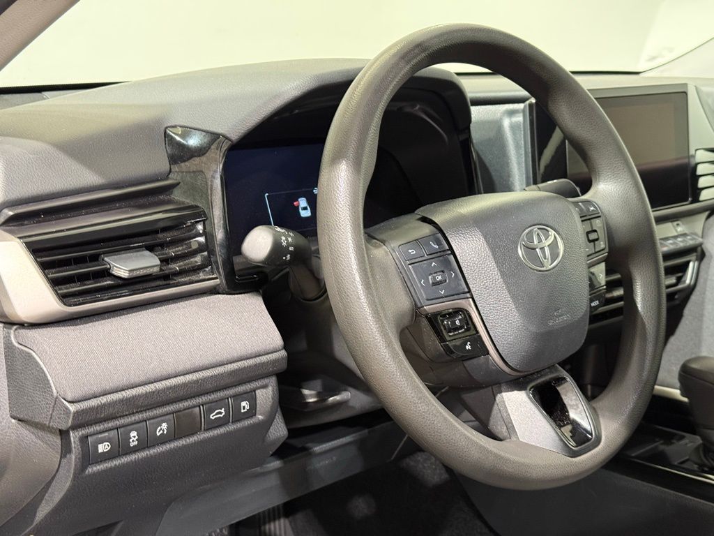 Thumbnail: 2025 Toyota Camry - 16