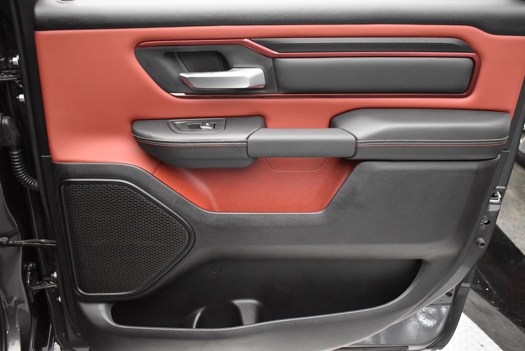 Thumbnail: 2026 RAM 1500 - 29