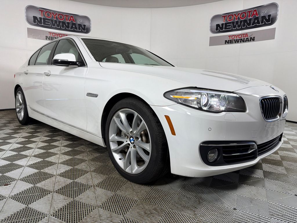 2015 BMW 5 Series 535i Sedan RWD