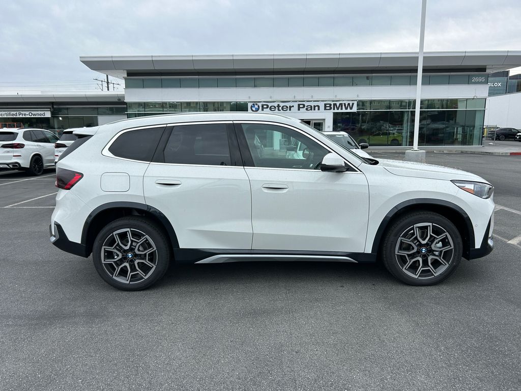 Thumbnail: 2026 BMW X1 - 6