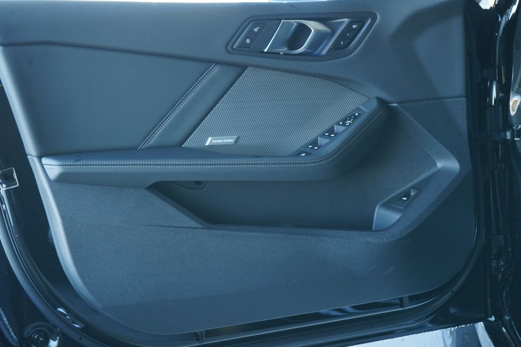 Thumbnail: 2026 BMW 2 Series - 10