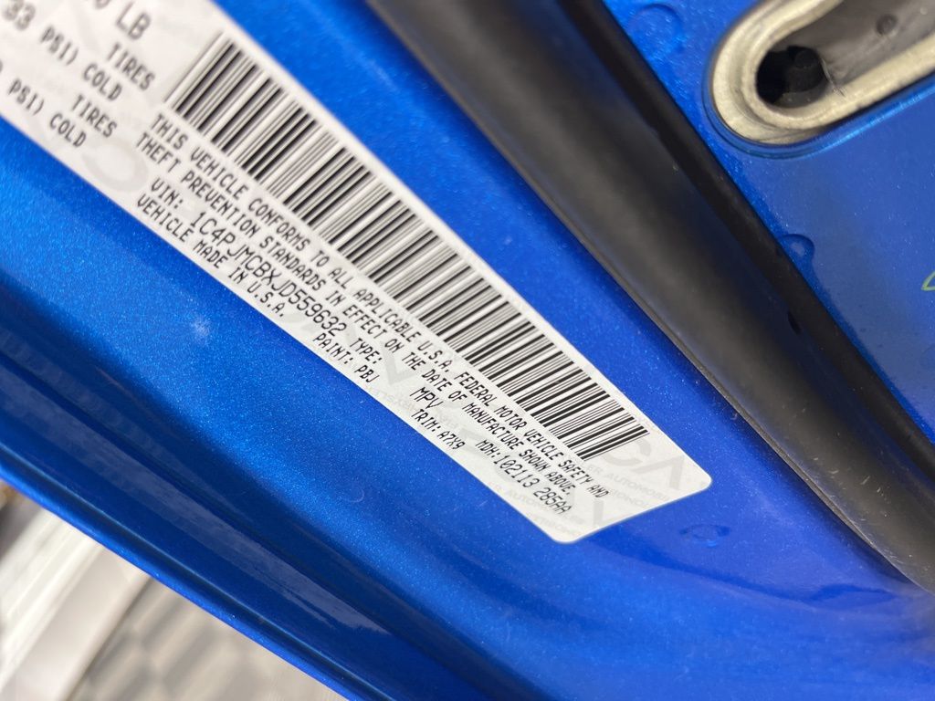 Thumbnail: 2018 Jeep Cherokee - 31