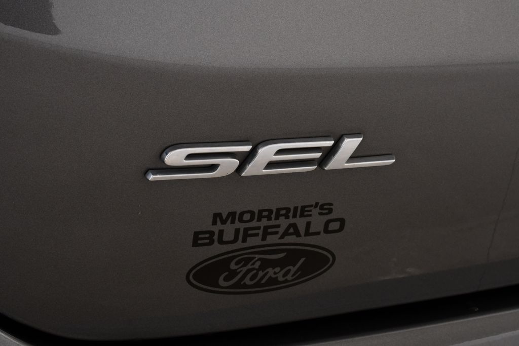Used 2023 Gray Ford SEL image 22