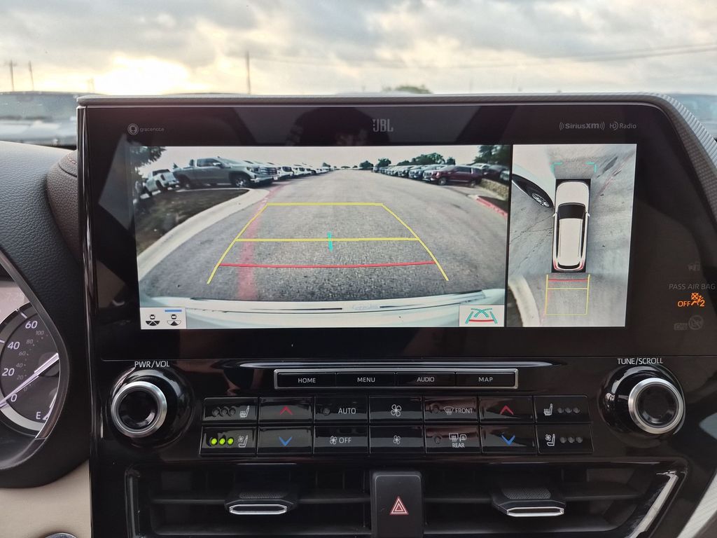 Used Car 2022 Toyota Highlander  Platinum For Sale Under $40,000 In Austin, Texas
