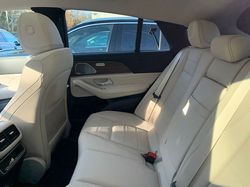 Thumbnail: 2026 Mercedes-Benz GLE - 4