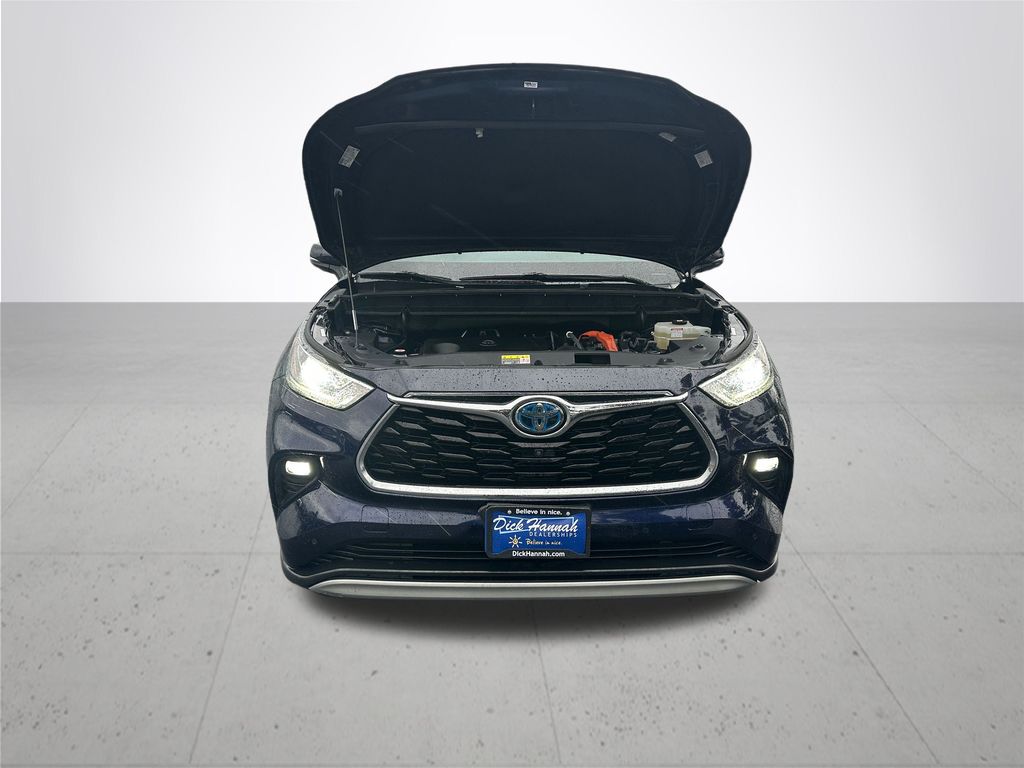 2021 Toyota Highlander Hybrid Platinum photo 4