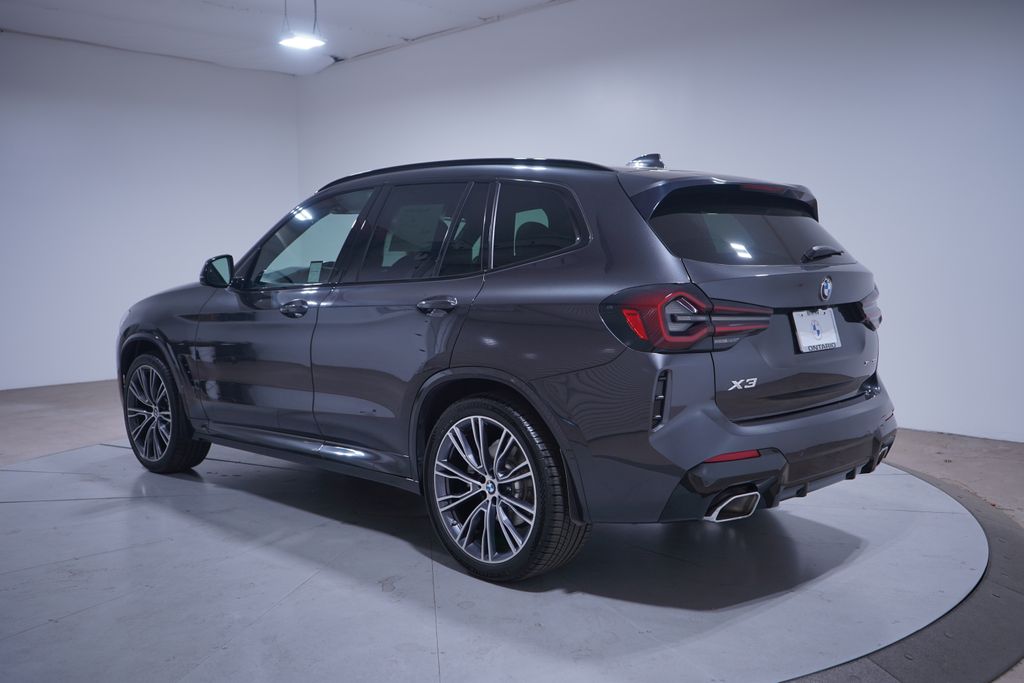 Thumbnail: 2022 BMW X3 - 3