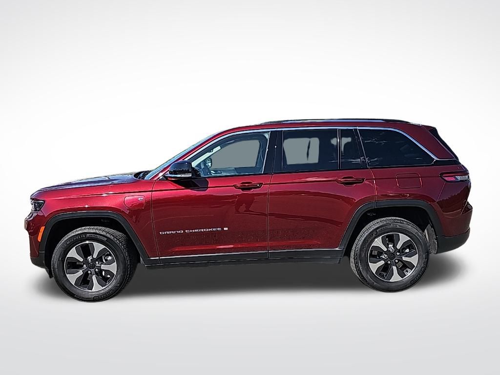 2022 Jeep Grand Cherokee Base 4xe 8