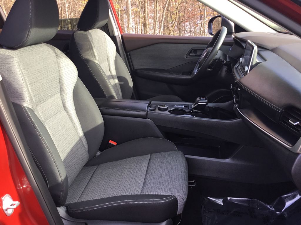 Thumbnail: 2021 Nissan Rogue - 13