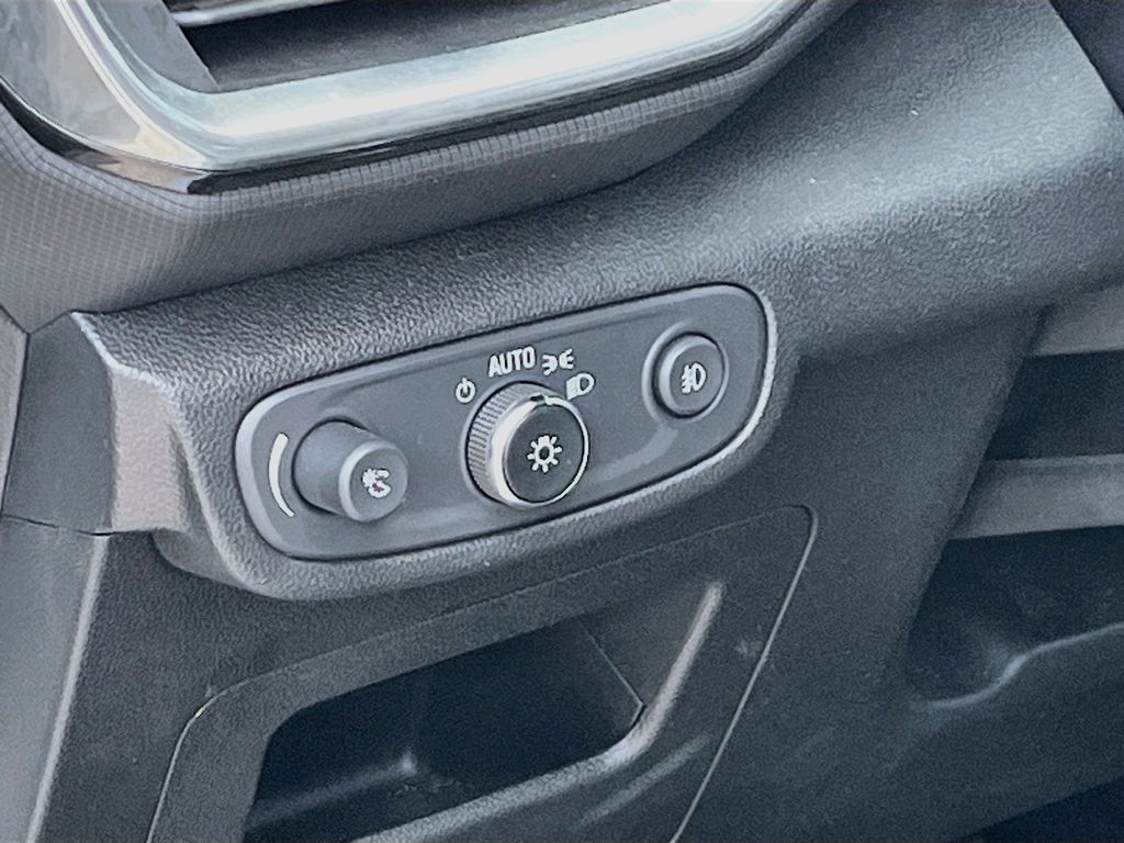 2023 Chevrolet TrailBlazer LT - 9
