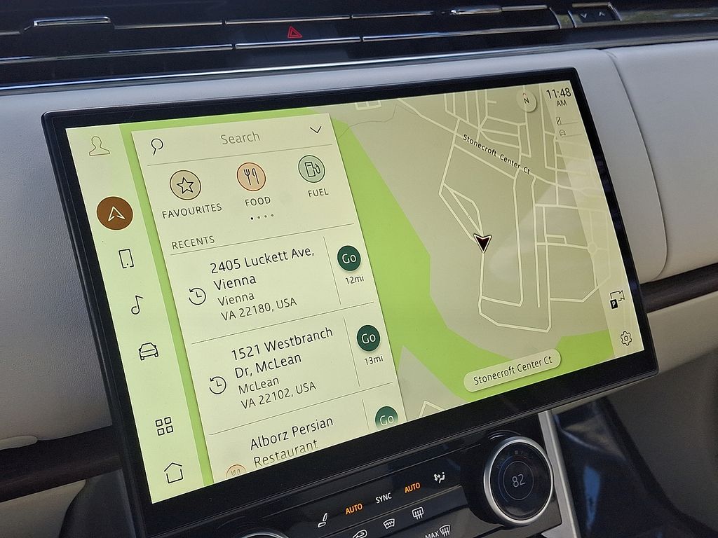 Thumbnail: 2023 Land Rover Range Rover - 18