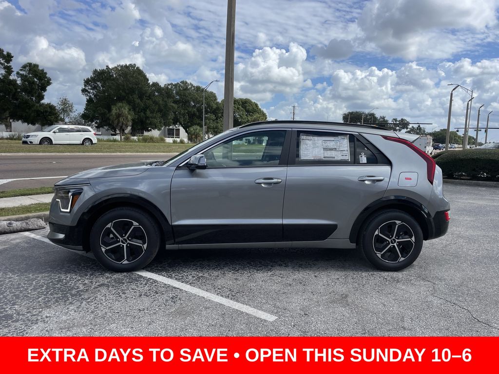 new 2025 Kia Niro car, priced at $27,646