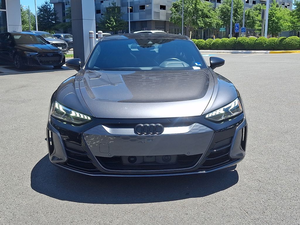 Thumbnail: 2023 Audi e-tron GT - 2