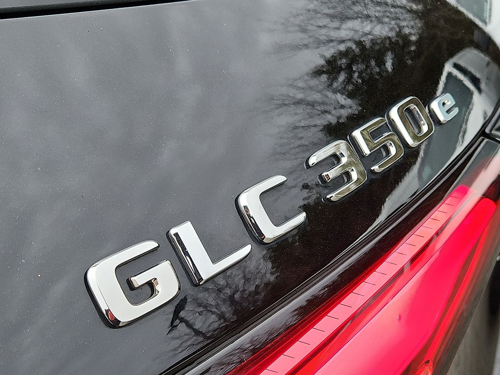 Thumbnail: 2025 Mercedes-Benz GLC - 29