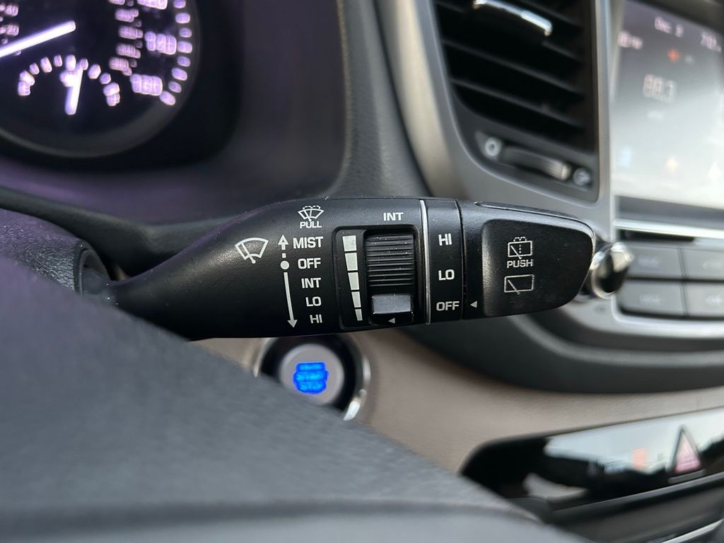 Thumbnail: 2018 Hyundai Tucson - 21