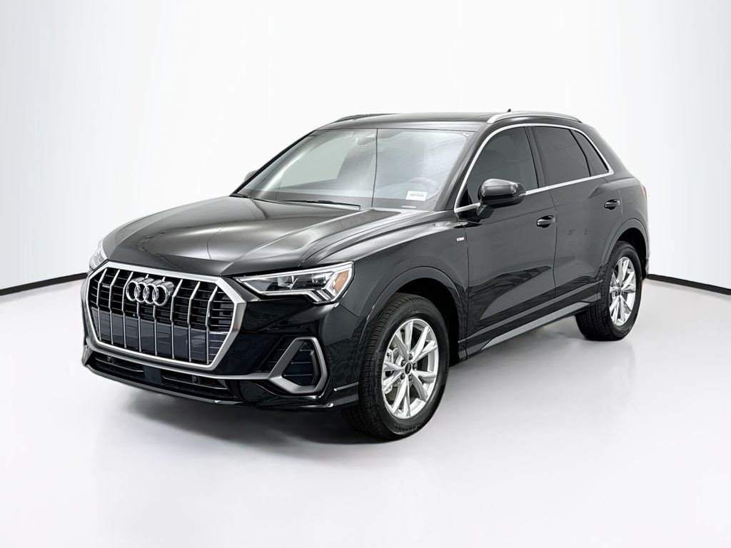 Thumbnail: 2025 Audi Q3 - 1