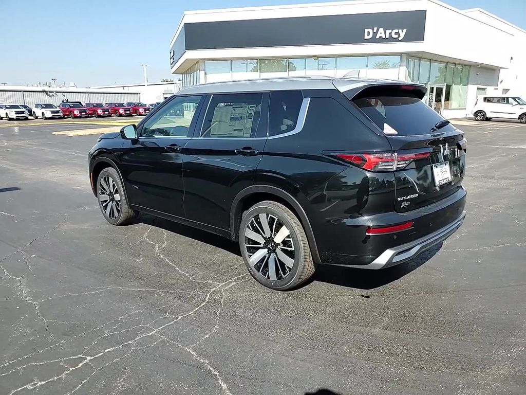 New 2025 Black Mitsubishi Platinum Edition image 18