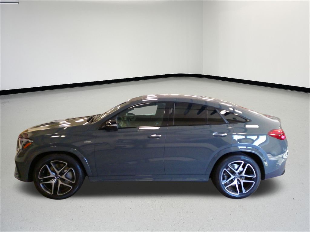 Thumbnail: 2026 Mercedes-Benz GLE - 2