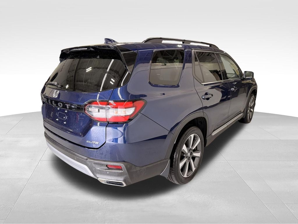 Thumbnail: 2023 Honda Pilot - 6
