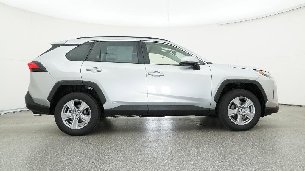 Thumbnail: 2025 Toyota RAV4 - 26