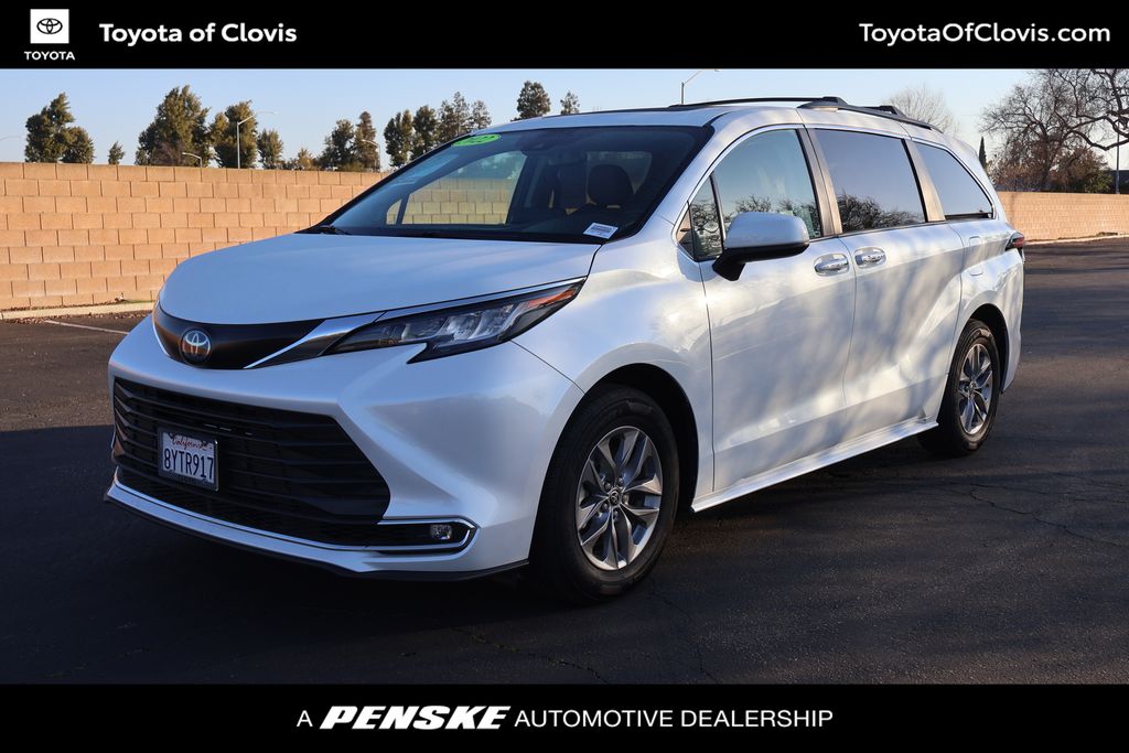 2022 Toyota Sienna XLE -
                Clovis, CA