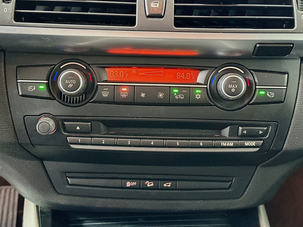 Thumbnail: 2013 BMW X5 - 14