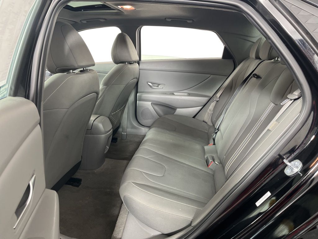 Thumbnail: 2025 Hyundai Elantra - 23