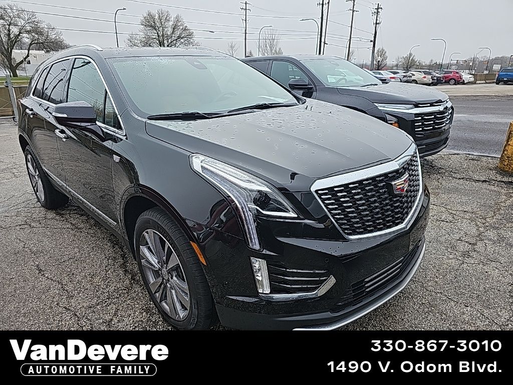Stellar Black Metallic 2024 Cadillac XT5 Premium Luxury AWD SUV / Crossover Four-Wheel Drive 9-Speed Automatic