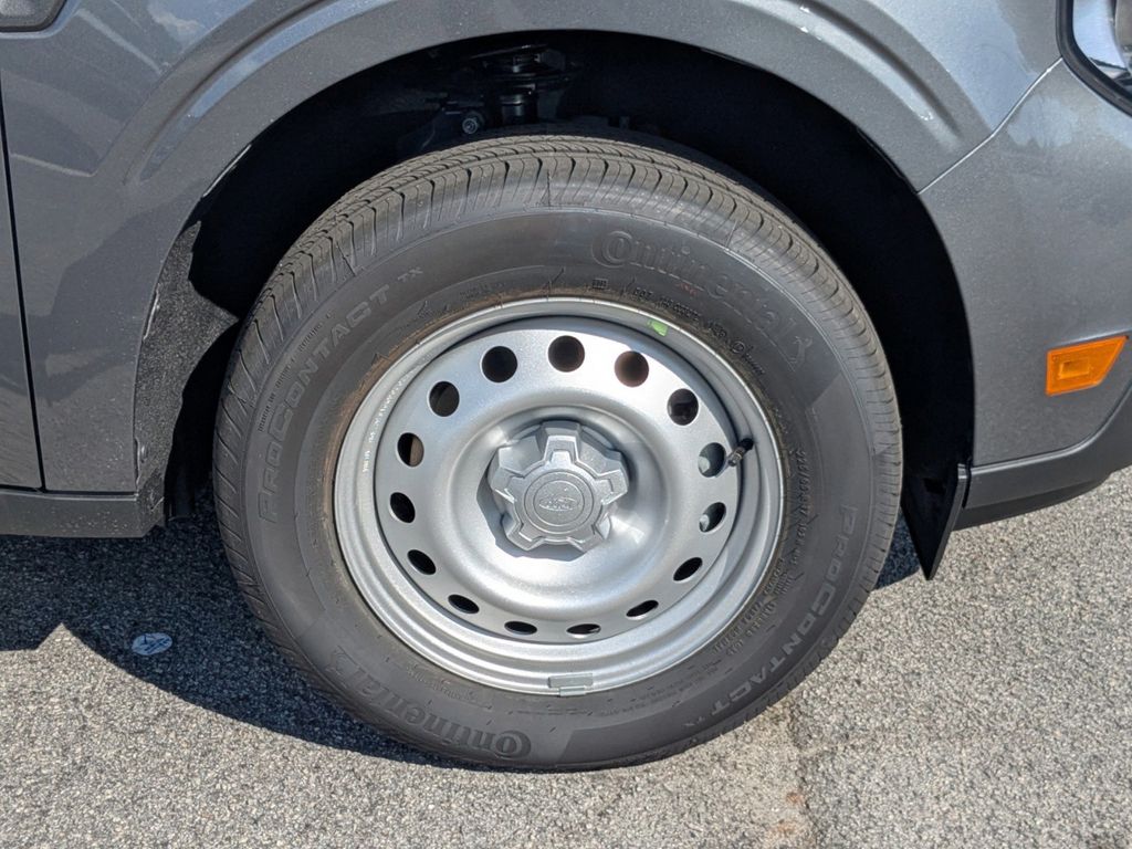 2025 Ford Maverick XL