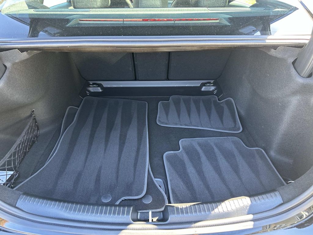 Thumbnail: 2025 Mercedes-Benz C-Class - 29