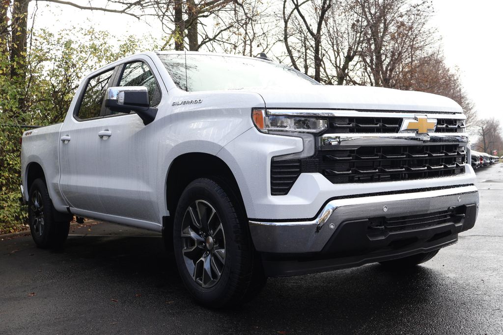 2025 Chevrolet Silverado 1500 LT 10