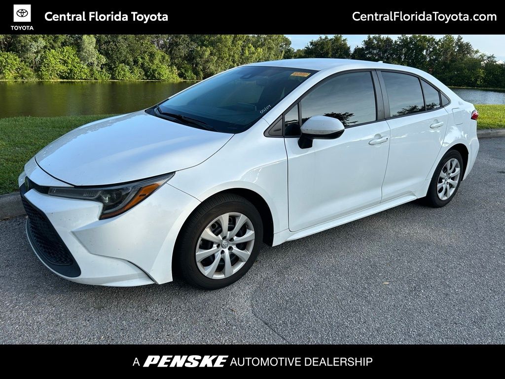 2021 Toyota Corolla LE Hero Image