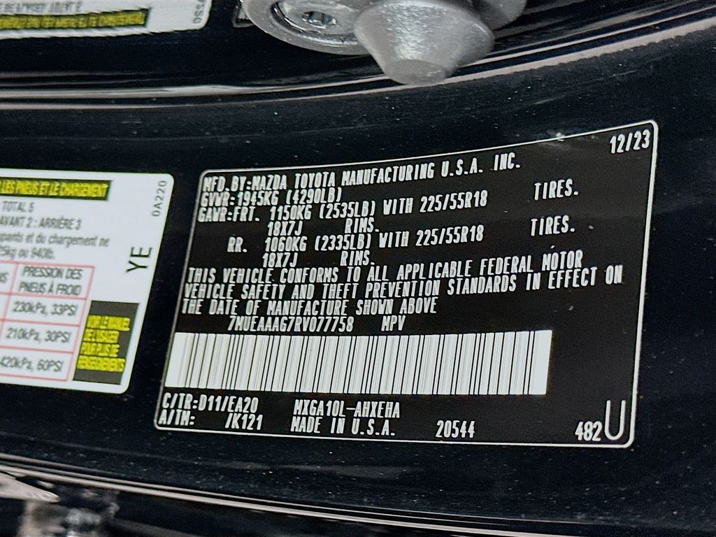 Thumbnail: 2024 Toyota Corolla Cross - 32