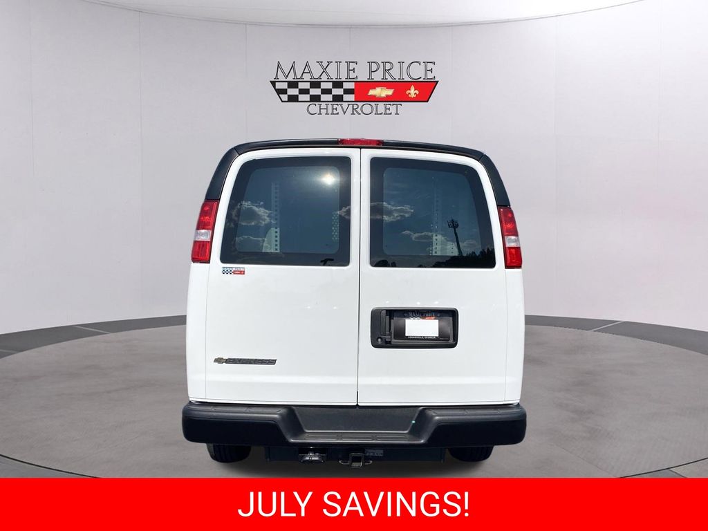 New 2026 Chevrolet Express 2500 Van