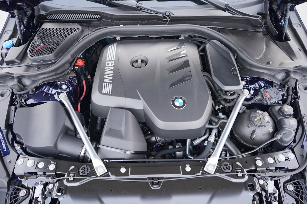 Thumbnail: 2026 BMW 5 Series - 22