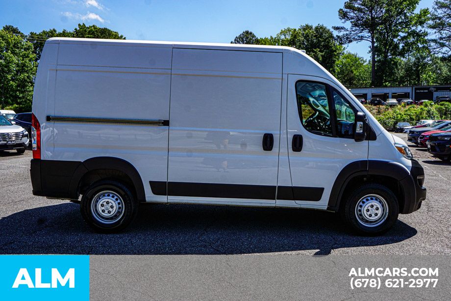 Used 2025 White Ram High Roof image 8