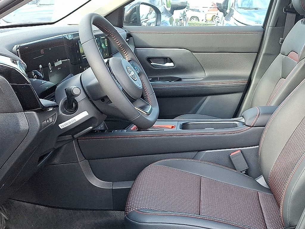 Thumbnail: 2026 Nissan Kicks - 8