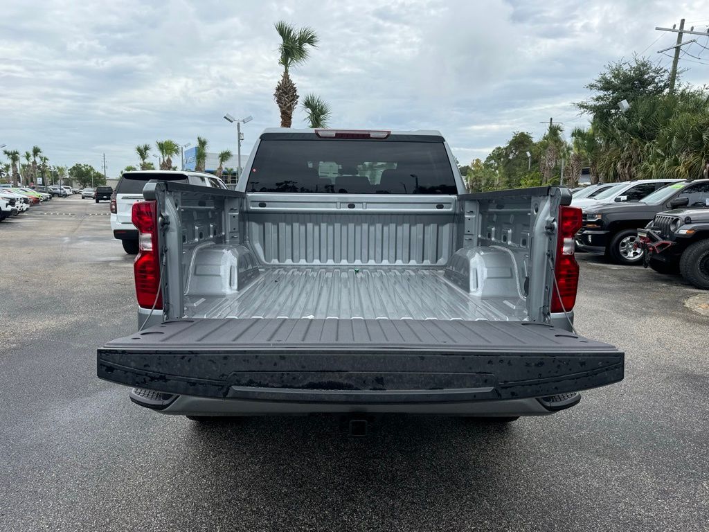 2024 Chevrolet Silverado 1500 Custom 12