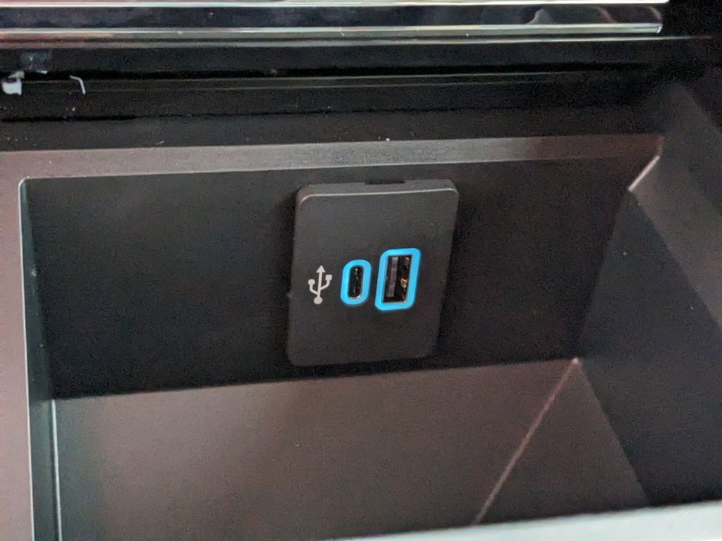 2024 Ford F-250 Super Duty Black Widow