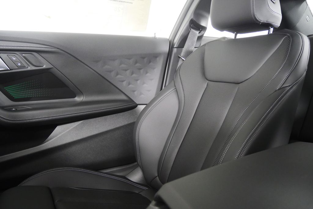 Thumbnail: 2026 BMW 2 Series - 20