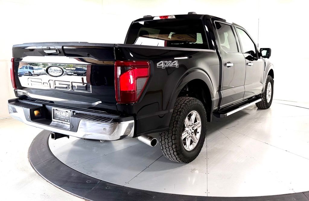 Used 2024 Black Ford XLT image 4