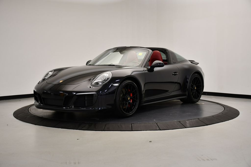 Thumbnail: 2018 Porsche 911 - 11