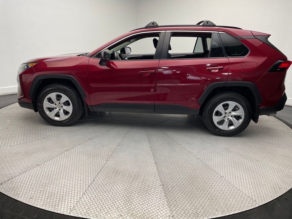 2021 Toyota RAV4 LE 5