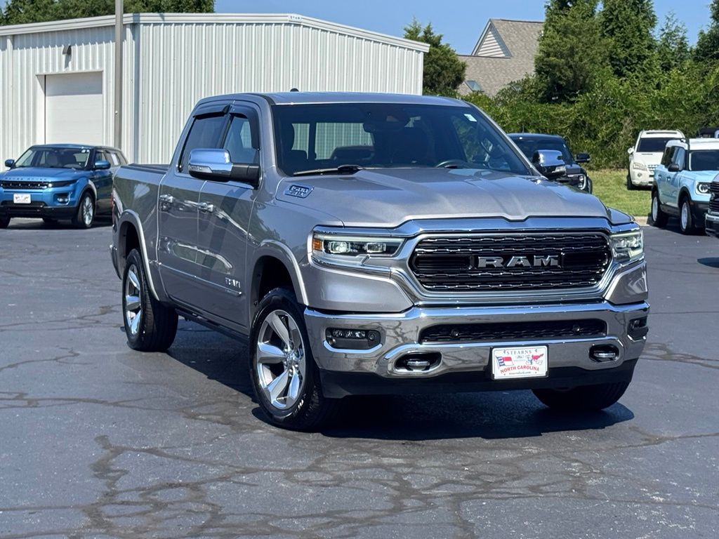 Billet Silver Metallic Clearcoat 2022 RAM 1500 Pickup Truck Four-Wheel Drive 8-Speed Automatic