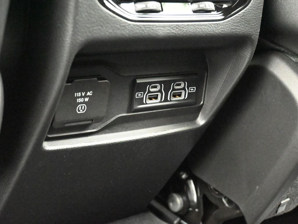 New 2025 Baltic Gray Metallic Clearcoat Jeep Altitude X image 30