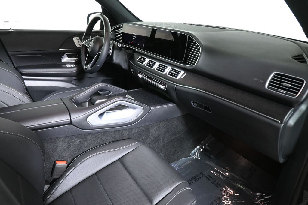 Thumbnail: 2026 Mercedes-Benz GLE - 27