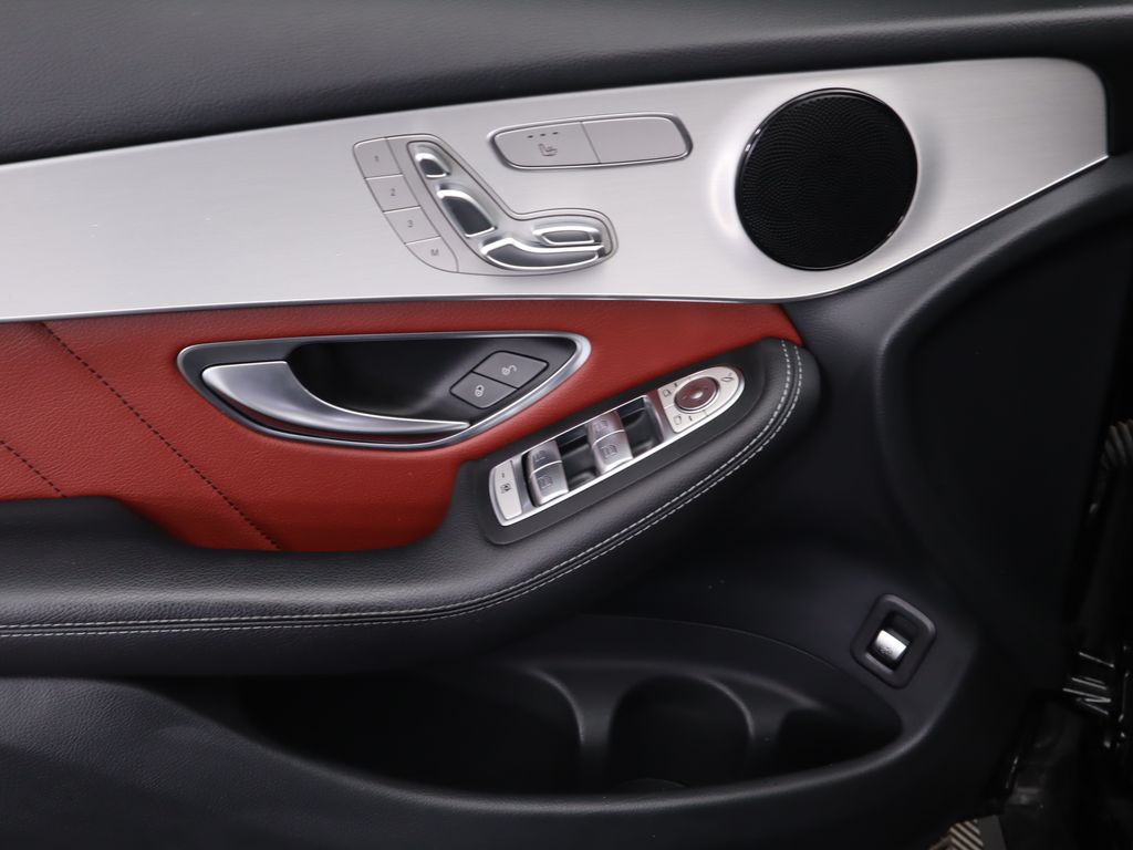 Thumbnail: 2022 Mercedes-Benz GLC - 23