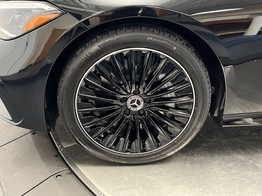 2025 Mercedes-Benz CLE 450 11