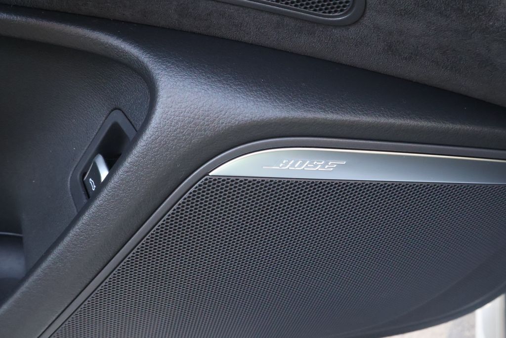 Thumbnail: 2016 Audi S6 - 17